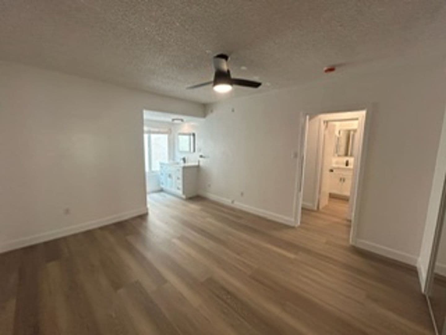 Oxnard Apartment: 1340 Edgewood Way