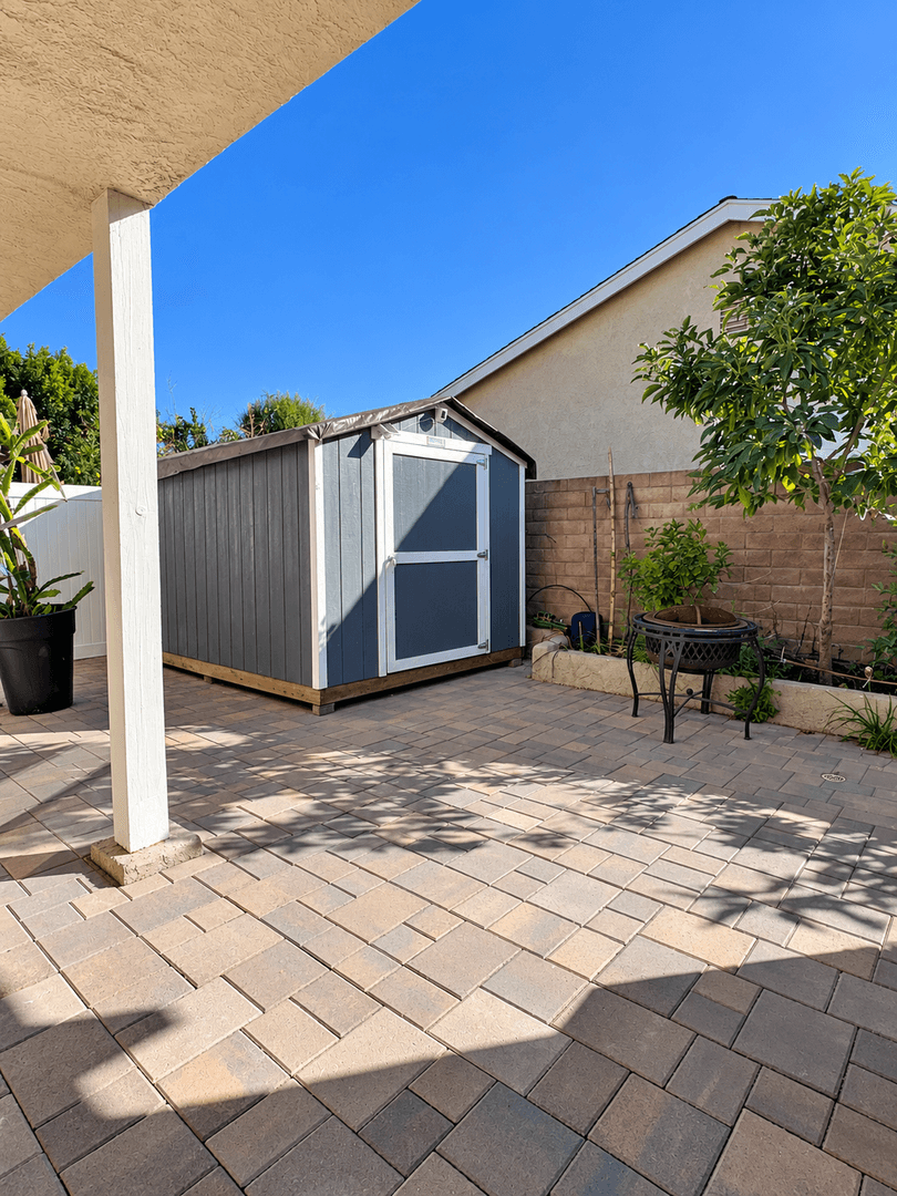 Newbury Park House: 144 Charro Ave