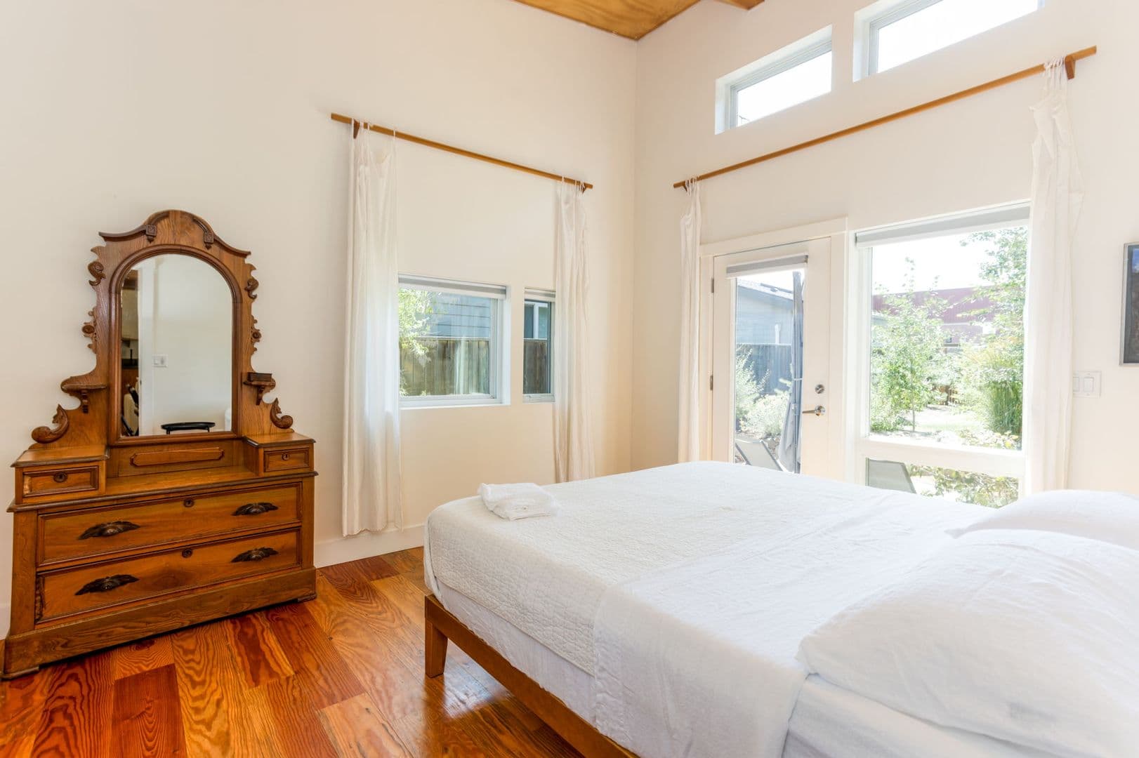 Bend House: 1325 NW Albany Ave