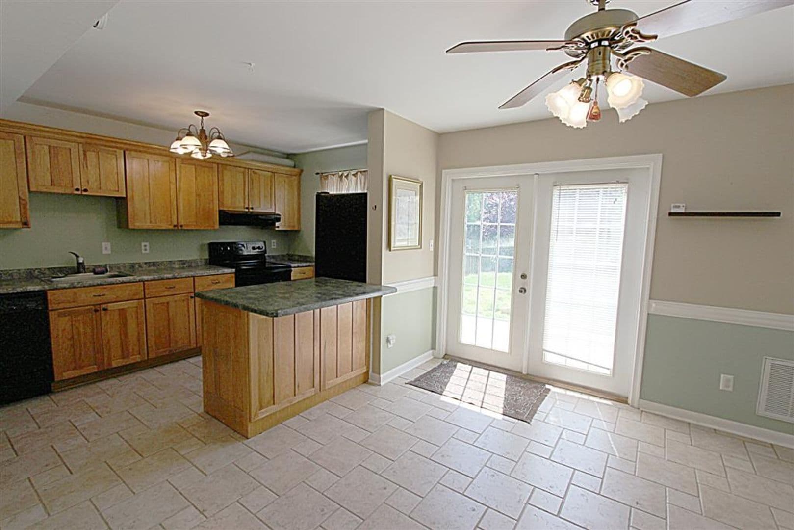 Williamsburg Townhome: 1006 London Company Way
