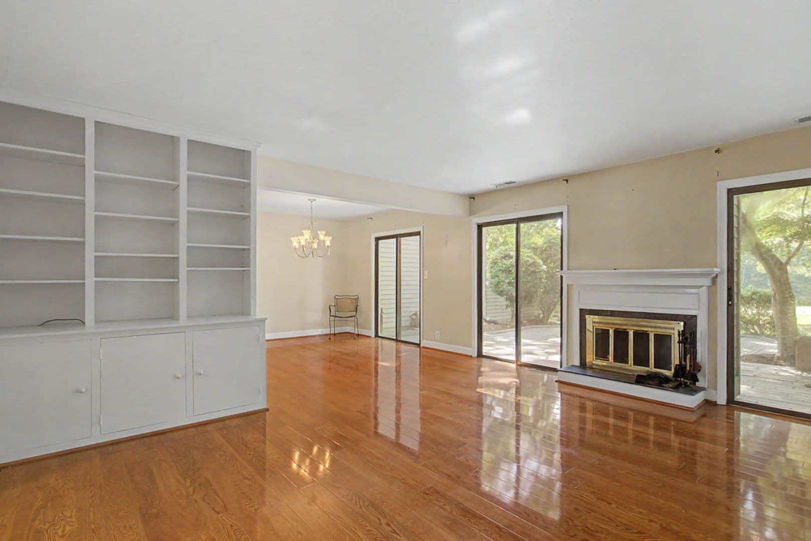 Williamsburg Townhome: 63 Winster Fax