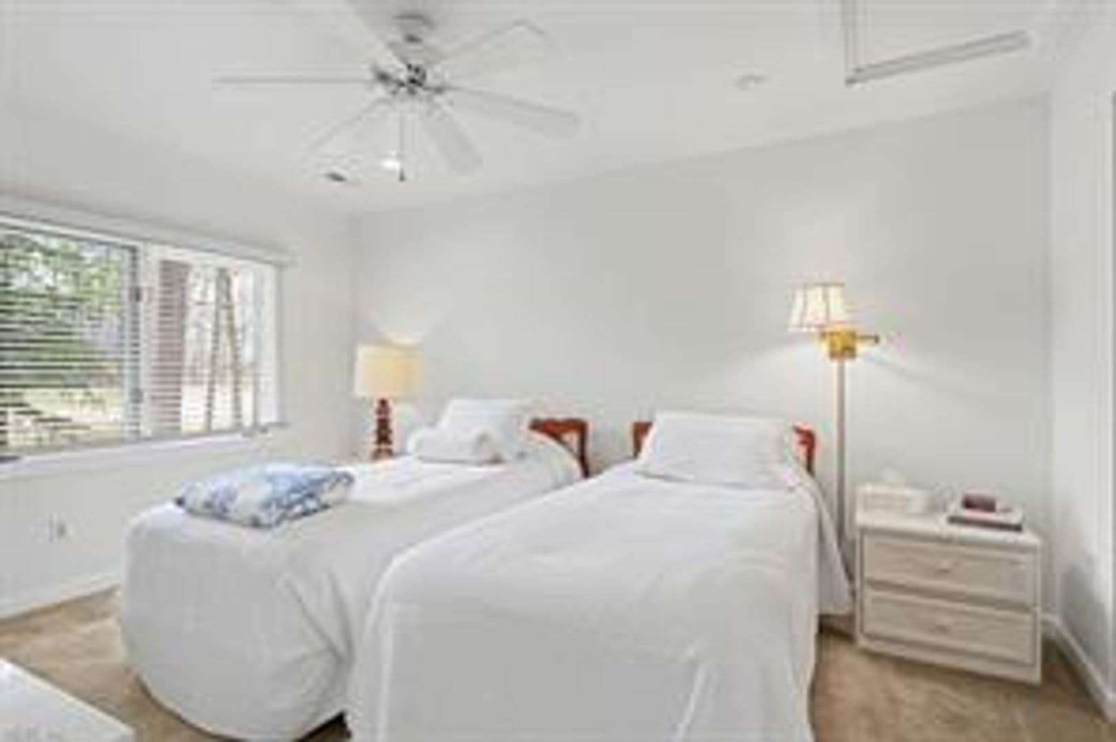 Williamsburg House: 528 Fairfax Way