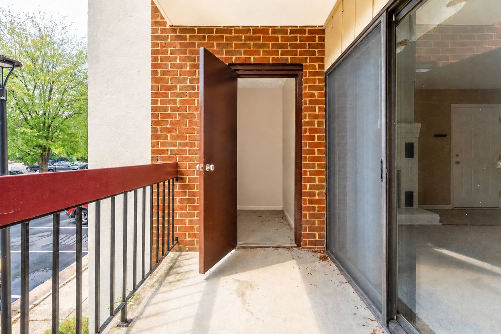 Williamsburg House: 4003 Governors Sq #8