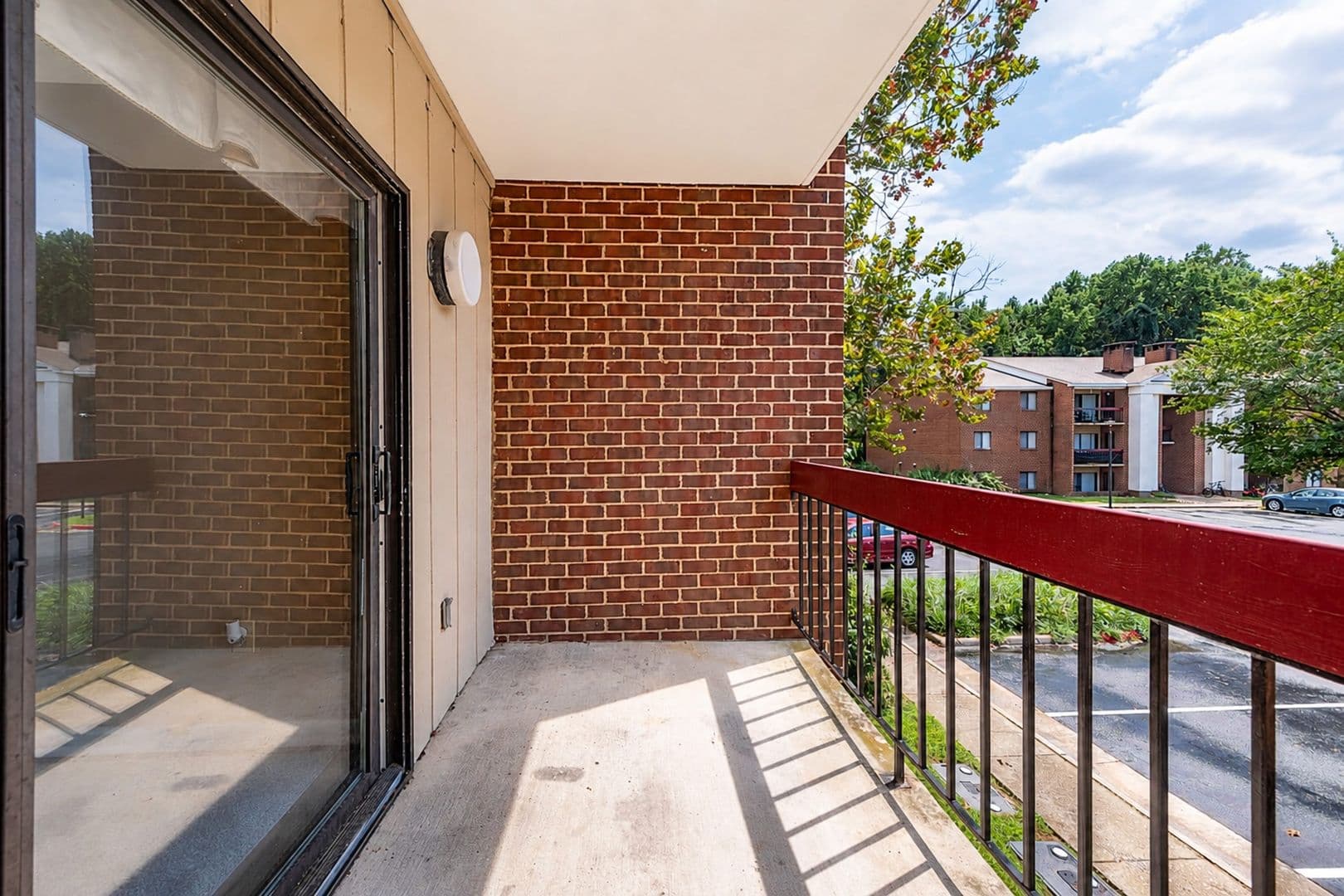 Williamsburg House: 4003 Governors Sq #8