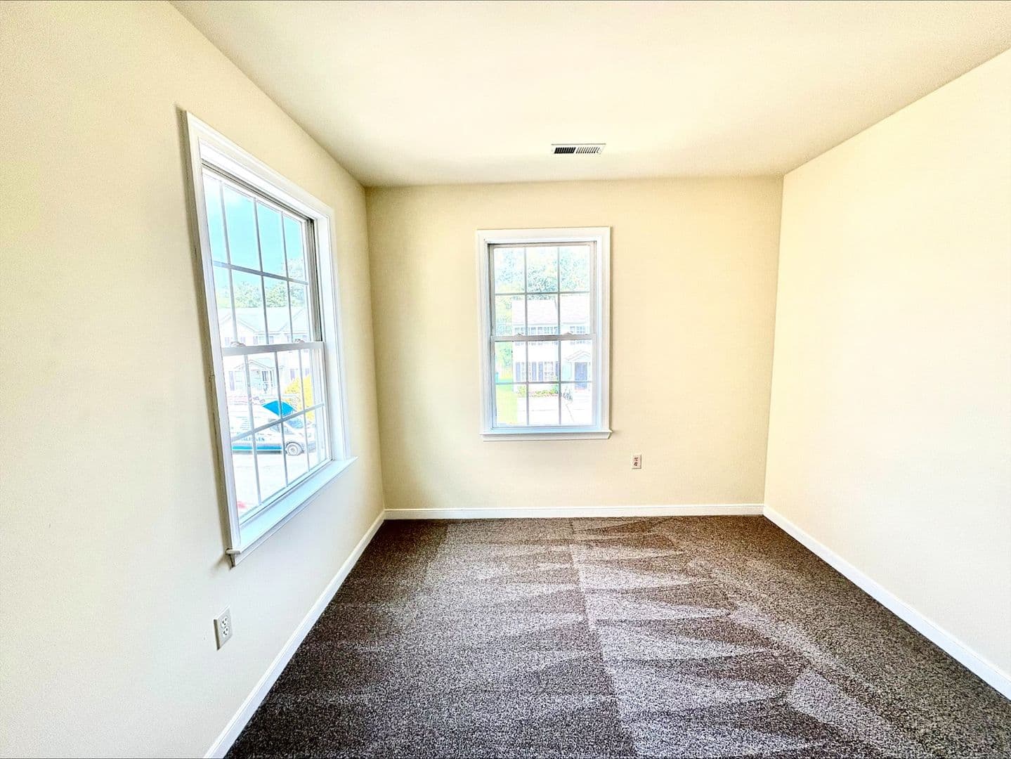 Richmond House: 6207 Beaufont Hills Court