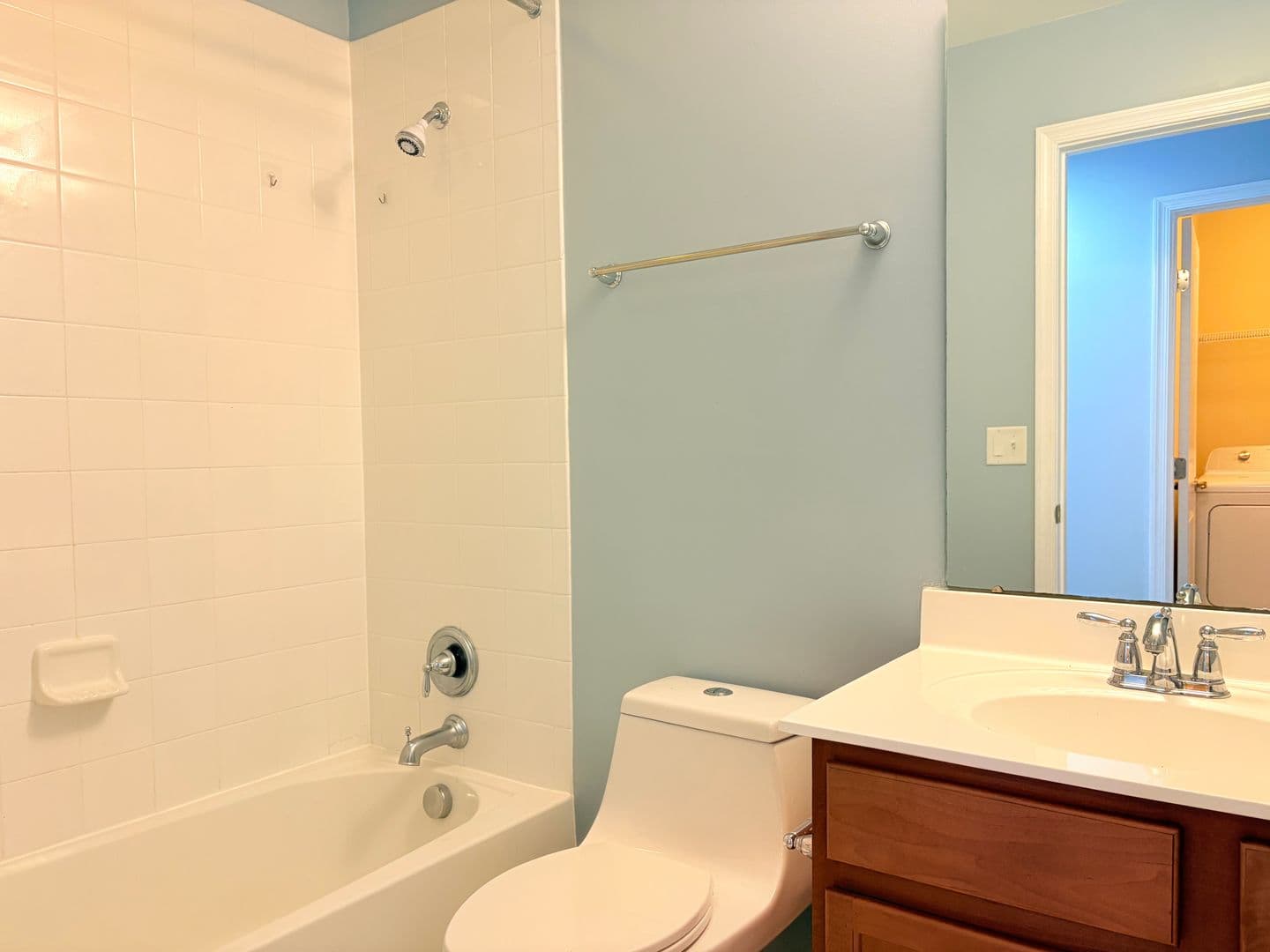 Yorktown Townhome: 104 Riva Court