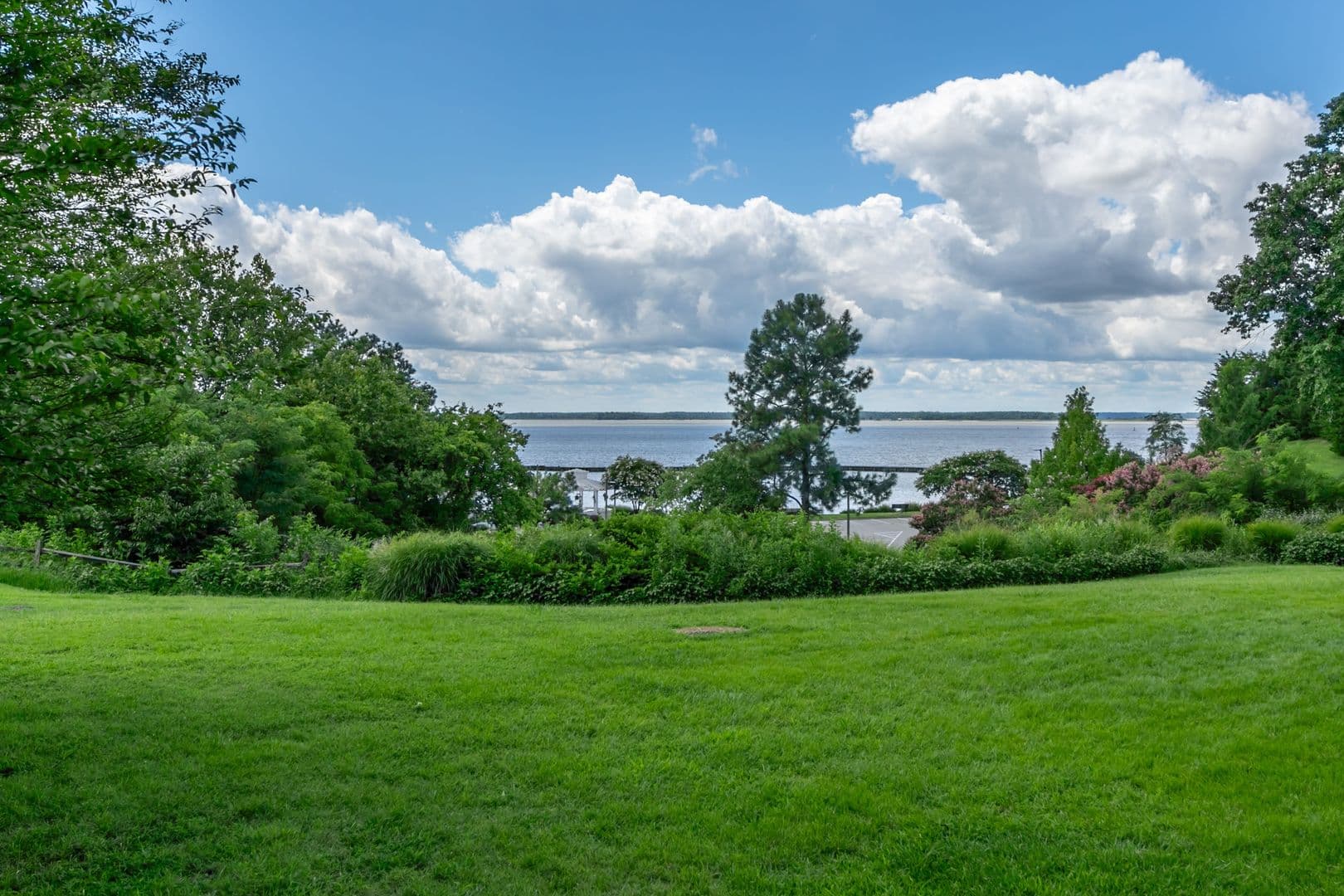 Williamsburg Condo: 707 Graves Ordinary