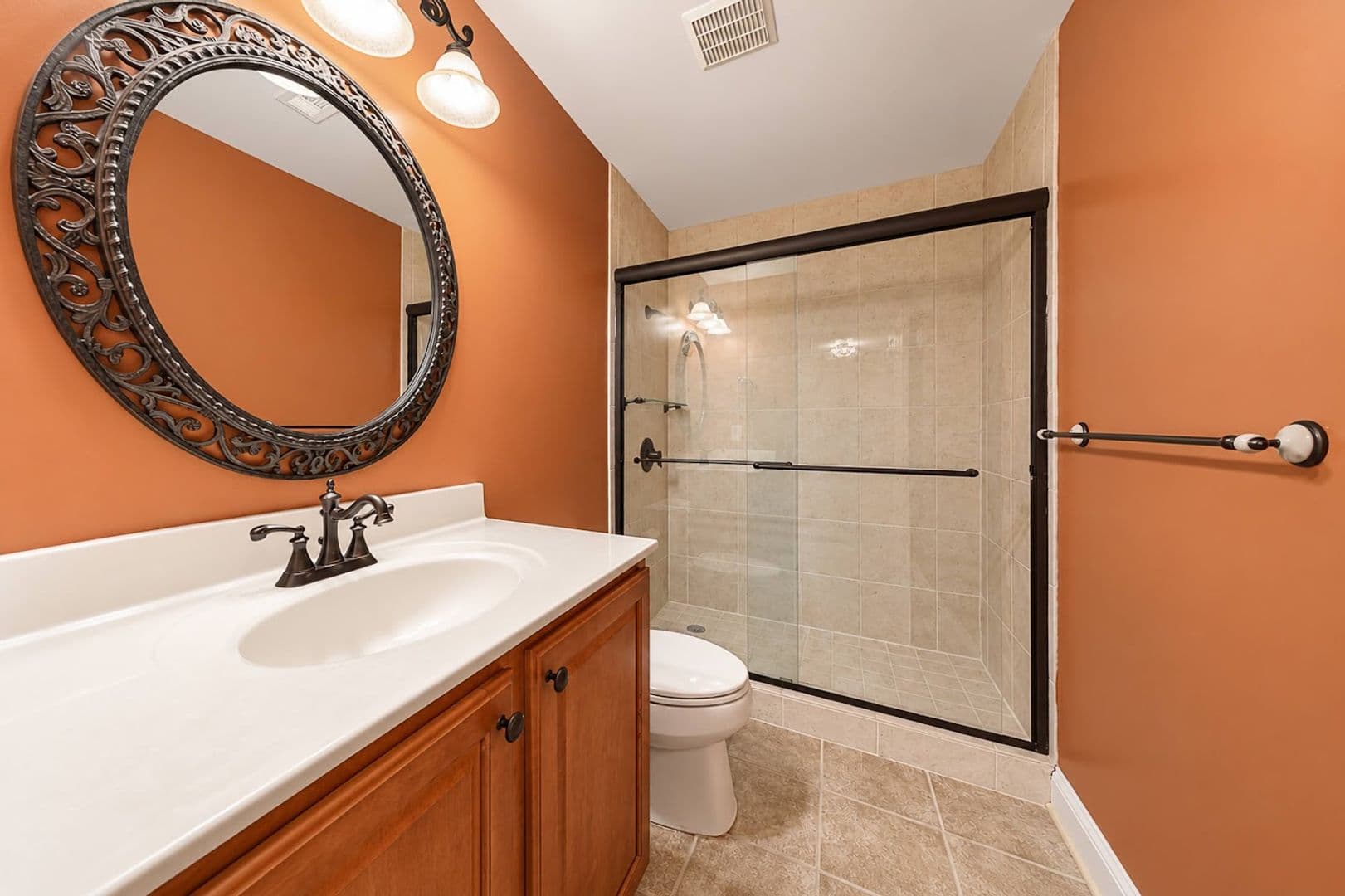 Williamsburg House: 6727 Evensong Lane
