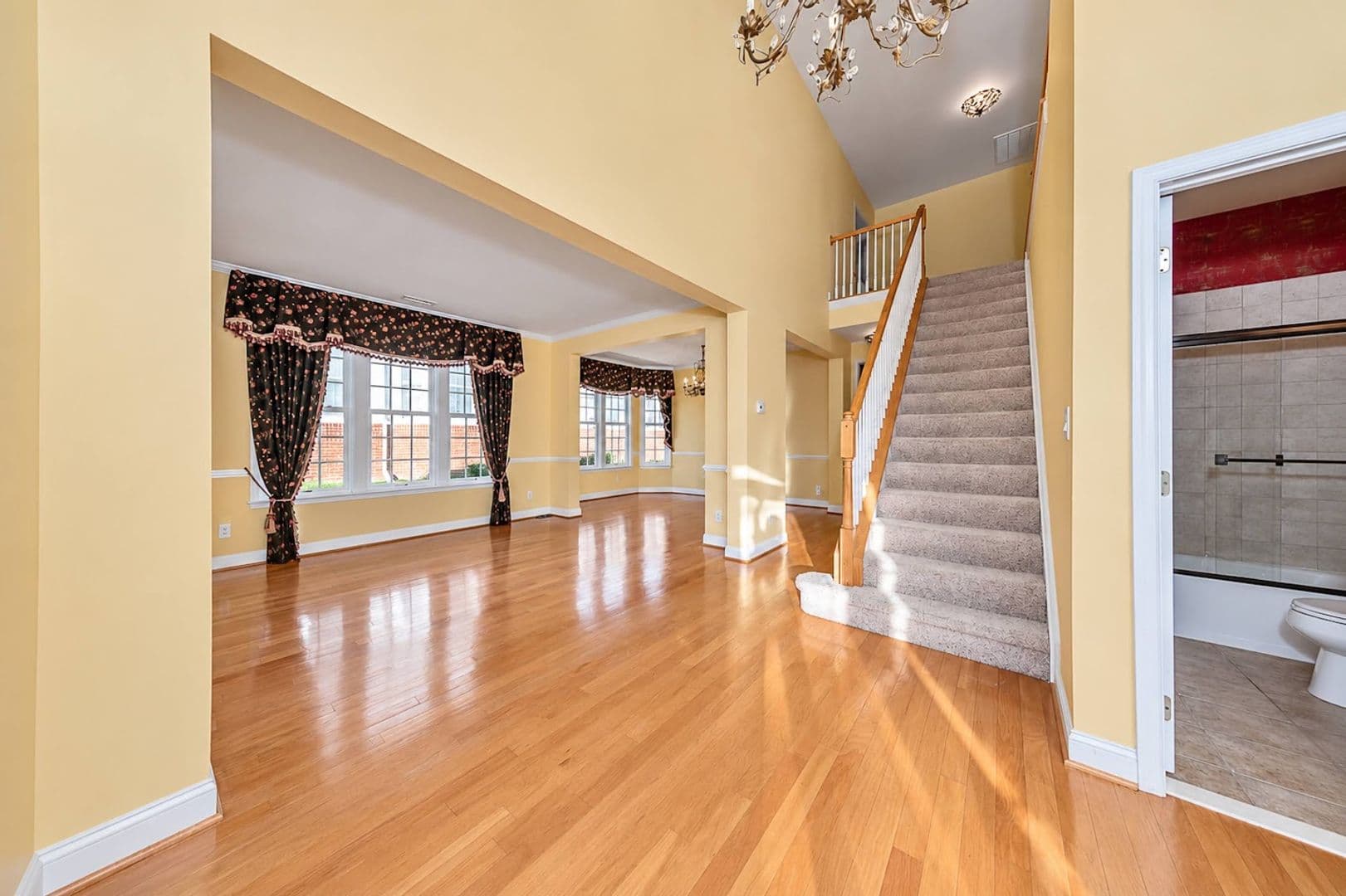 Williamsburg House: 6727 Evensong Lane
