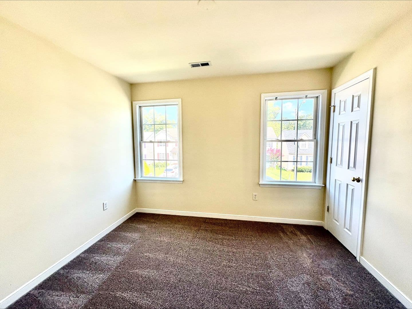 Richmond House: 6207 Beaufont Hills Court