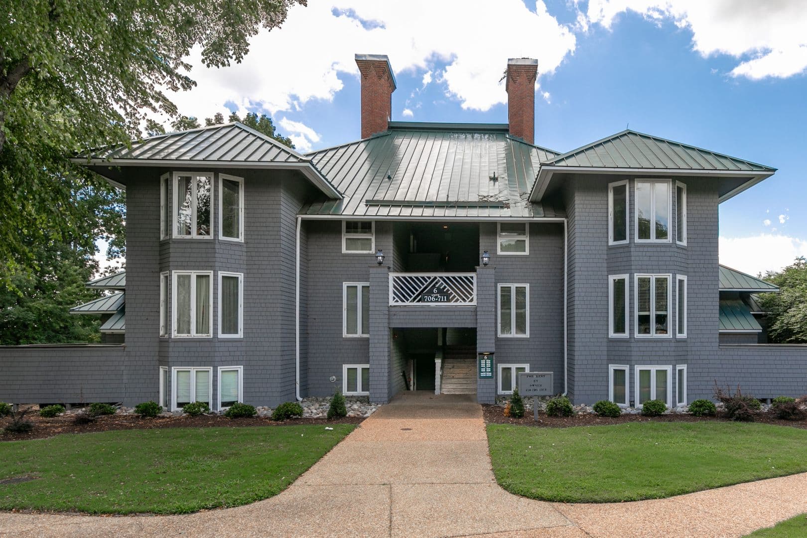Williamsburg Condo: 707 Graves Ordinary