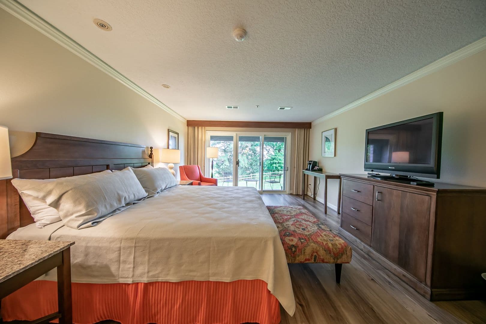 Williamsburg Condo: 707 Graves Ordinary