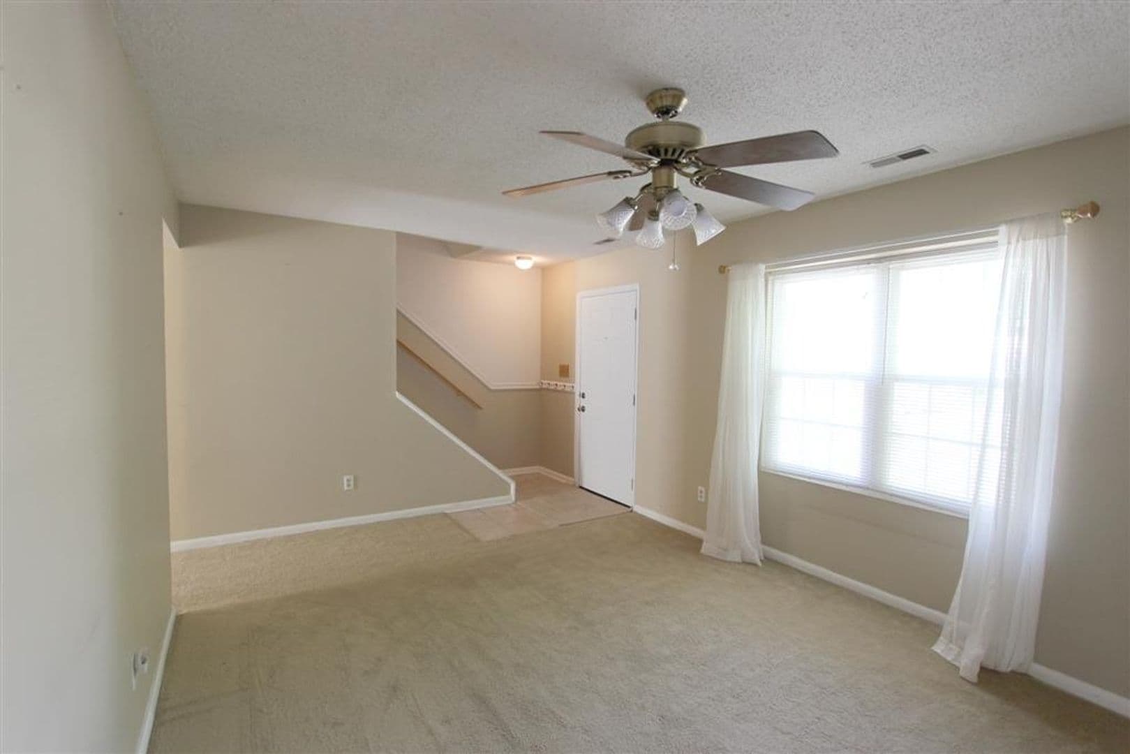 Williamsburg Townhome: 1006 London Company Way