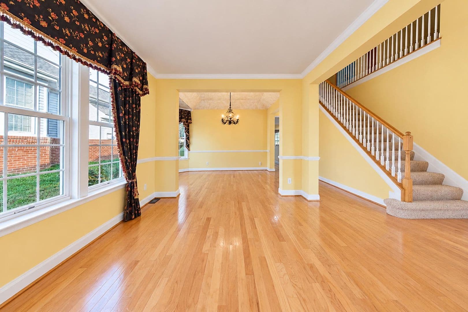 Williamsburg House: 6727 Evensong Lane