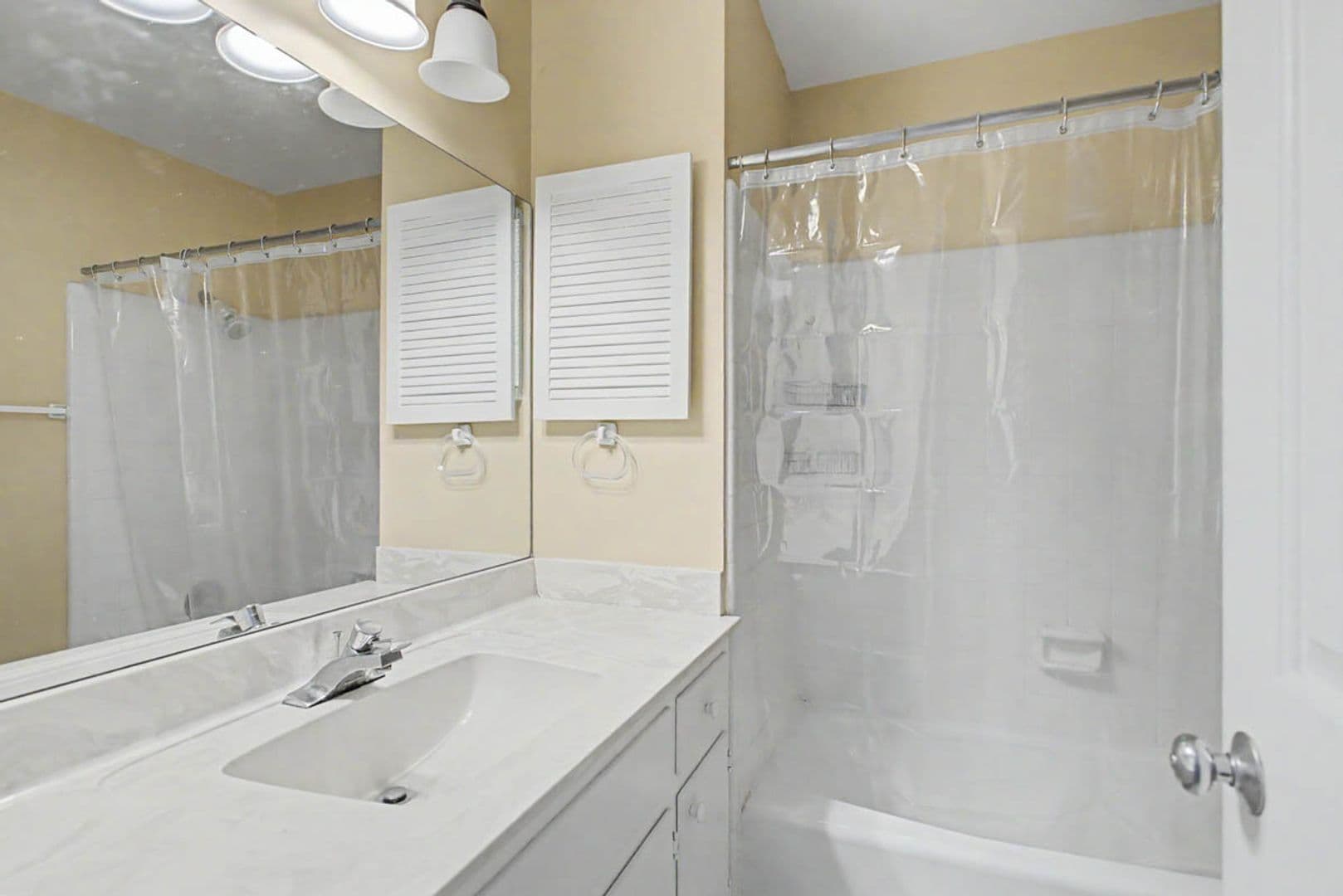 Williamsburg Townhome: 63 Winster Fax