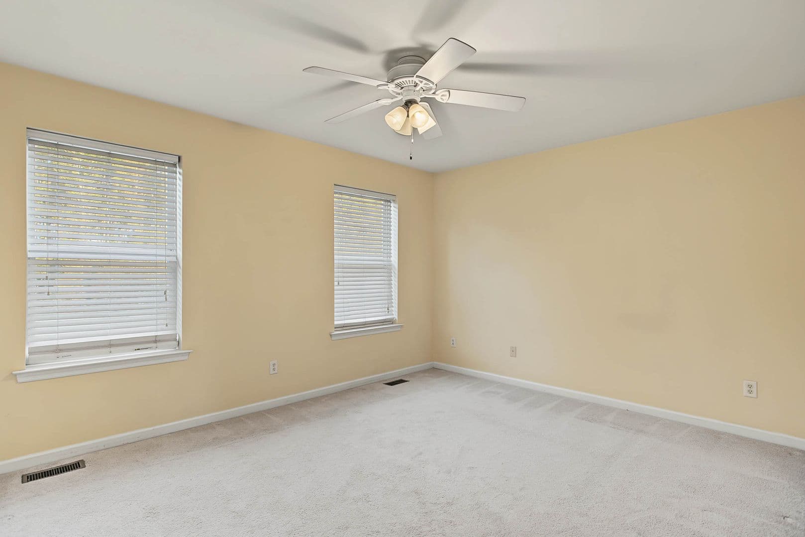 Williamsburg Townhome: 1964 Algonquin Trail