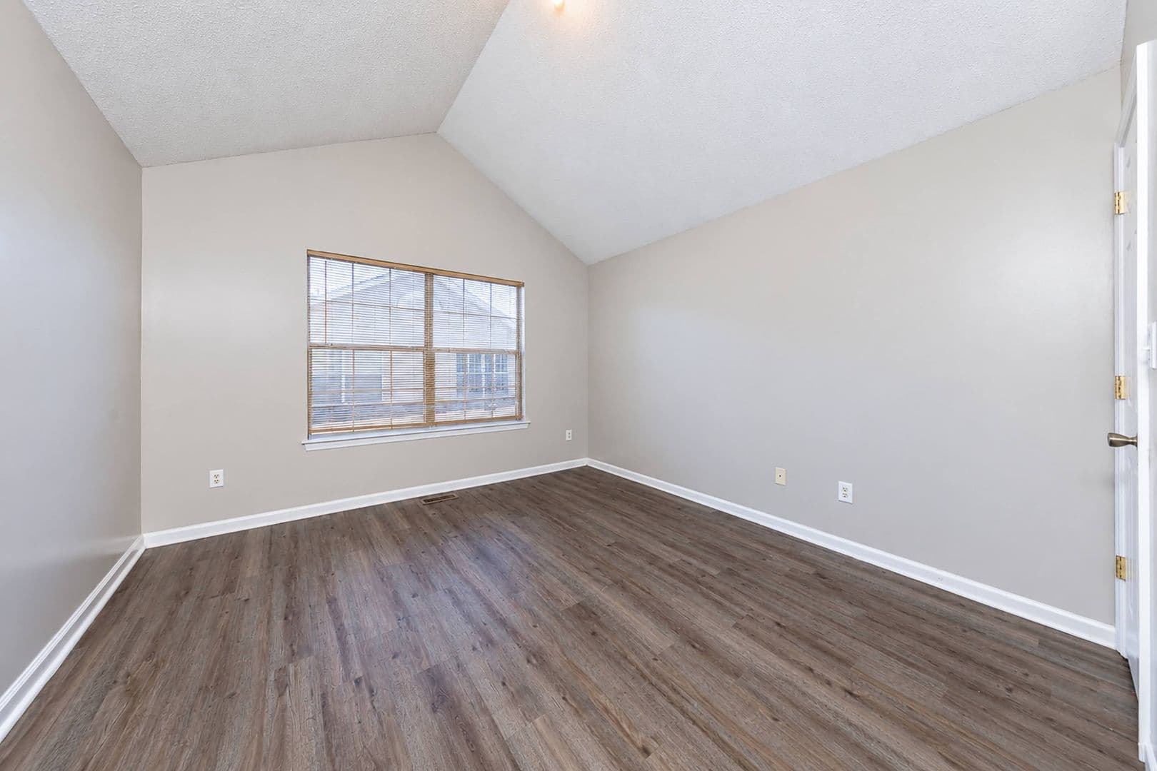 Williamsburg House: 1404 Westgate Circle