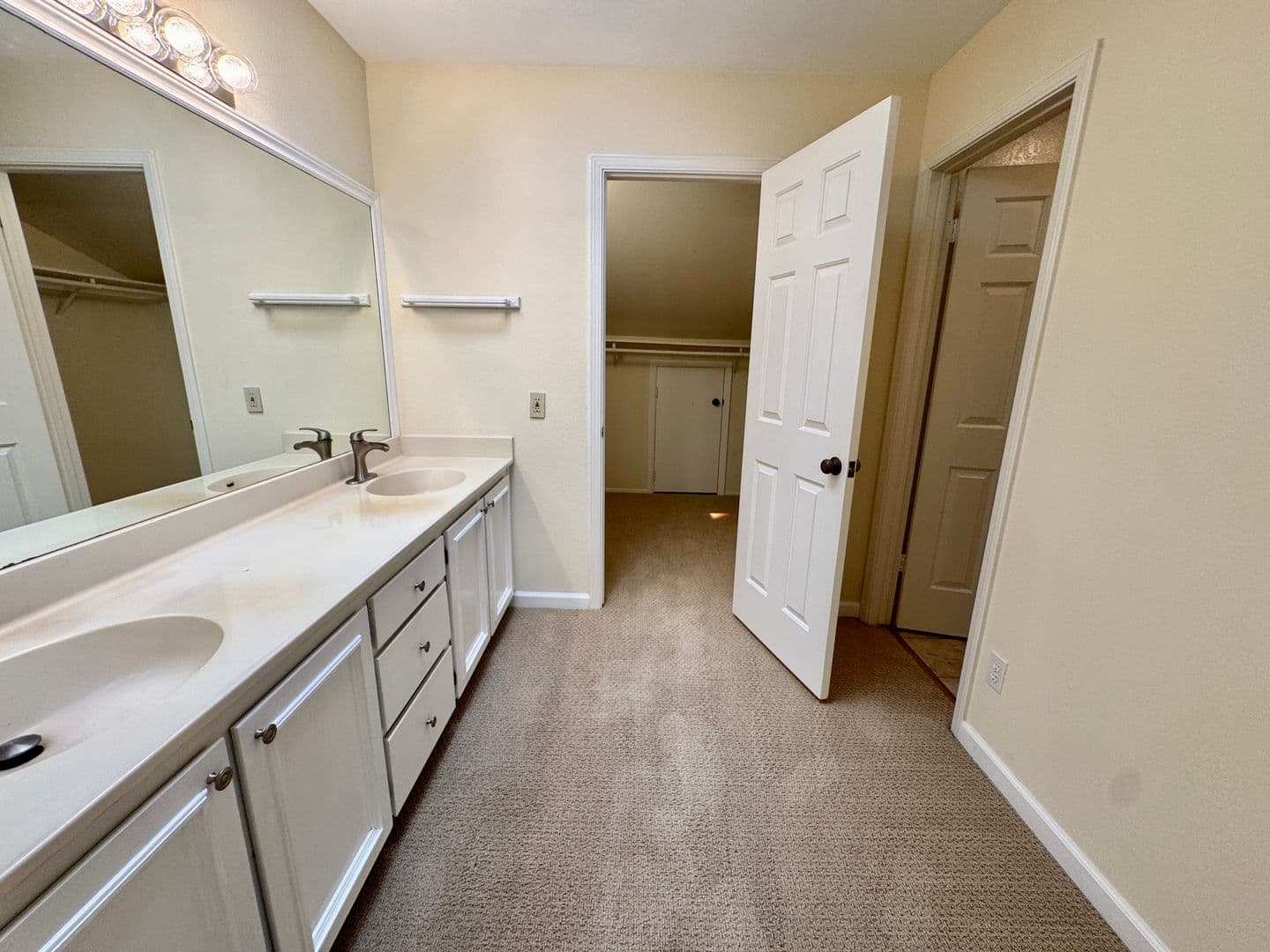 Novato Townhome: 1033 Susan Way.