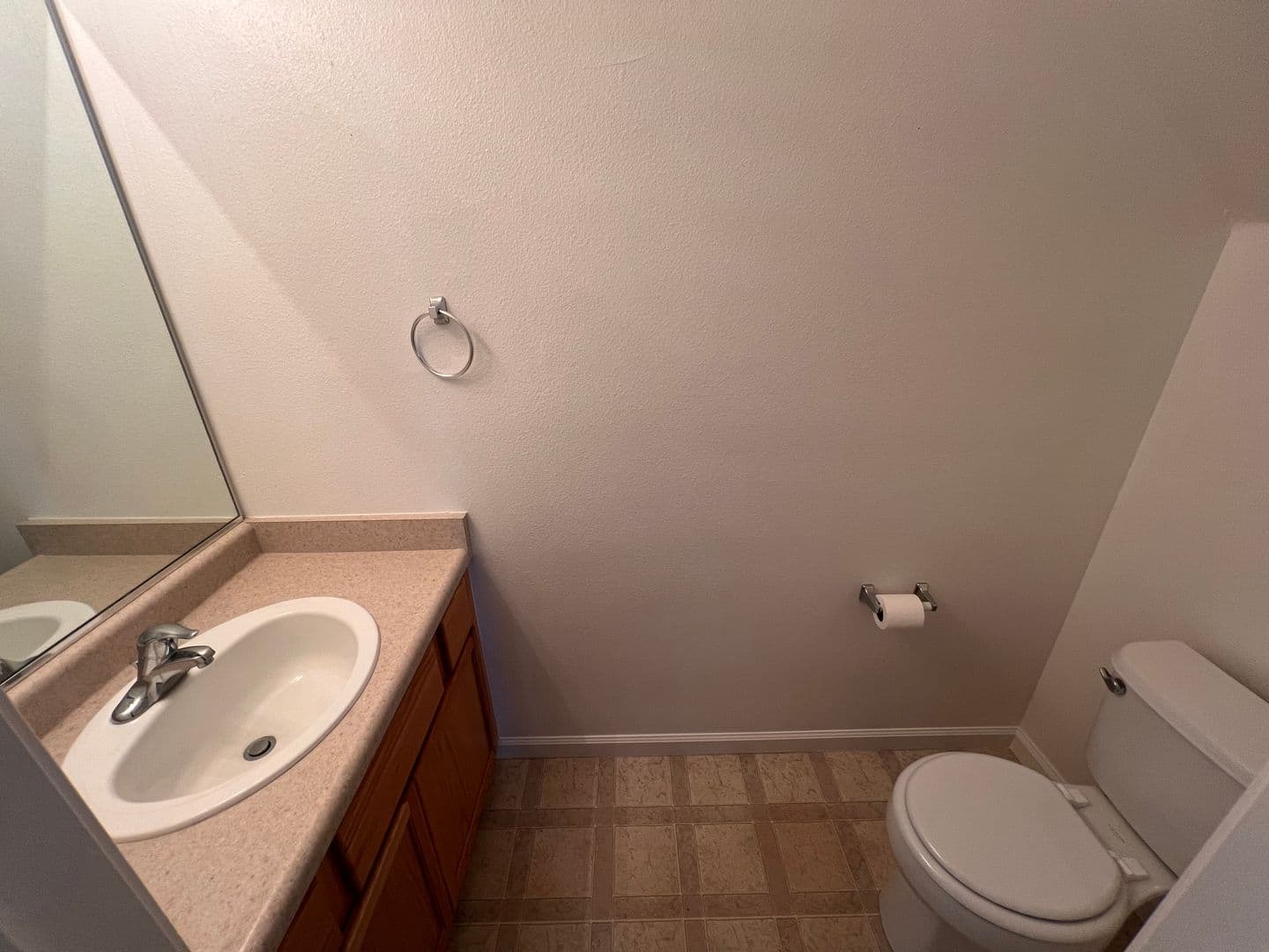 Fernley Apartment: 725 Starlite Drive