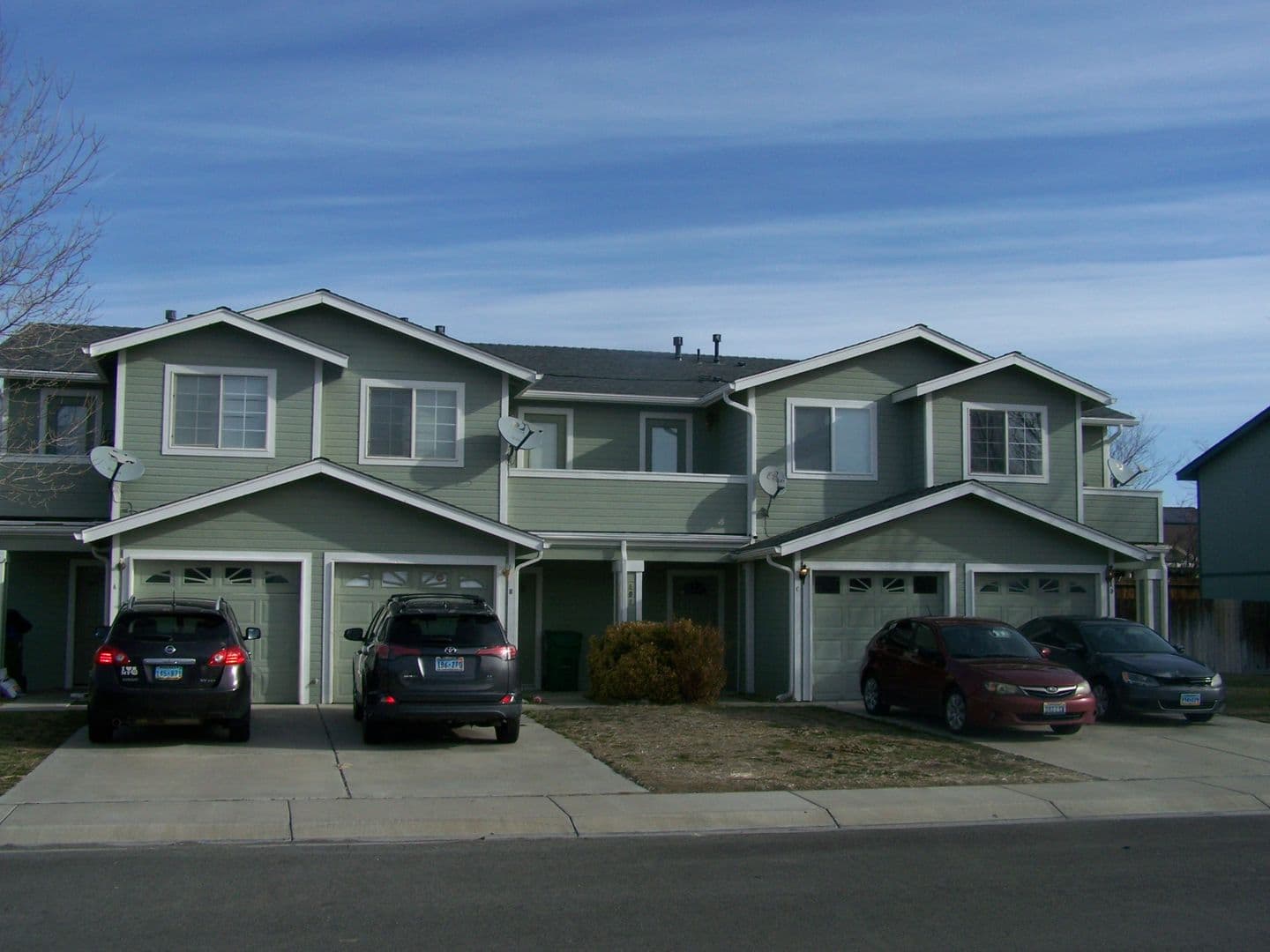 Dayton Apartment: 404 Valley Circle