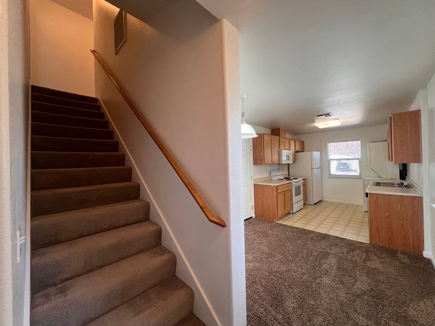 Fernley Apartment: 725 Starlite Drive