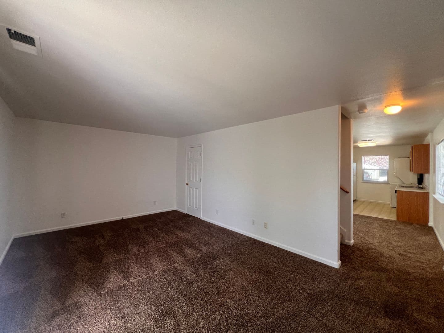 Fernley Apartment: 725 Starlite Drive