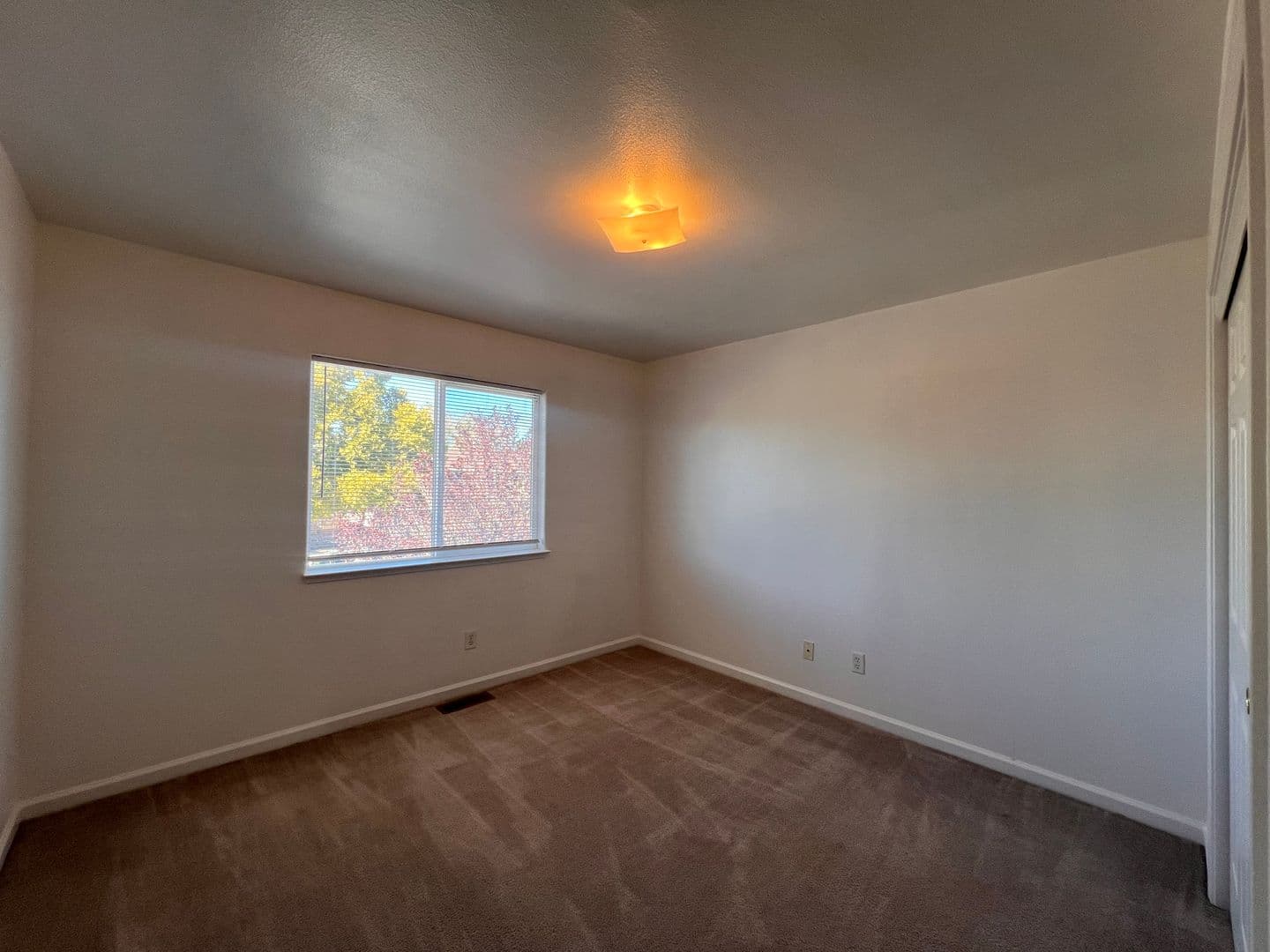 Fernley Apartment: 725 Starlite Drive