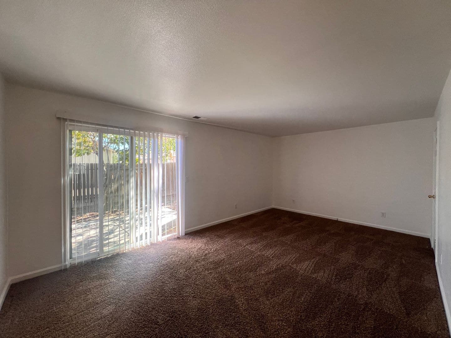 Fernley Apartment: 725 Starlite Drive