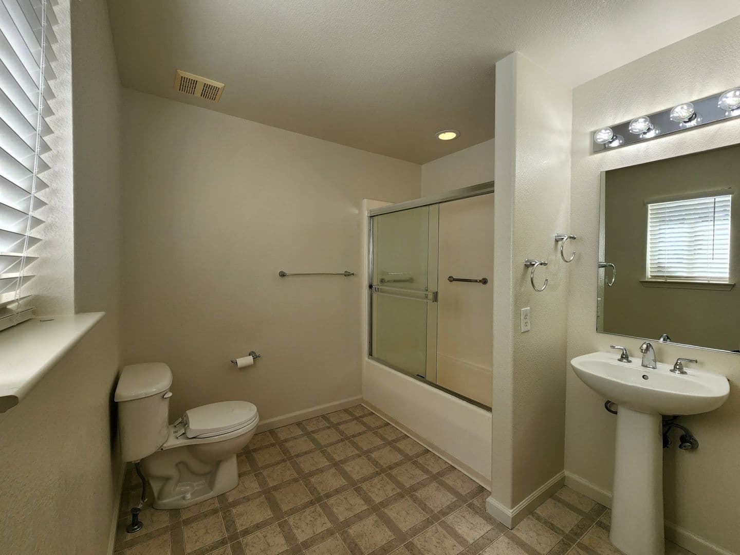Carson City Apartment: 3500 Vista Grande Blvd.