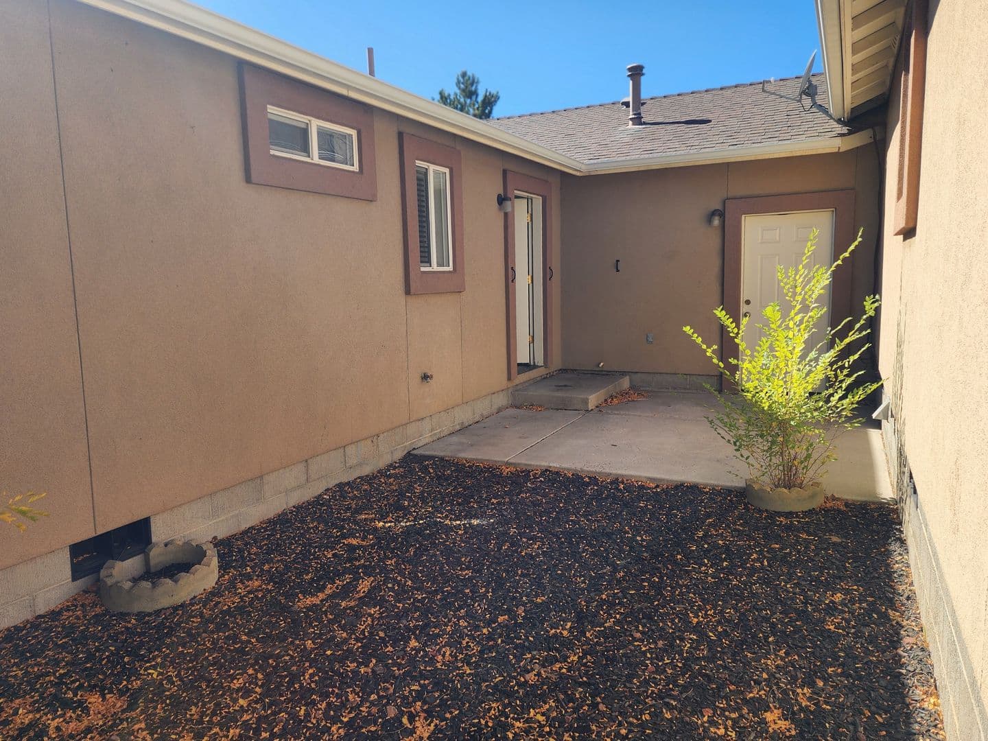 Carson City Apartment: 3500 Vista Grande Blvd.