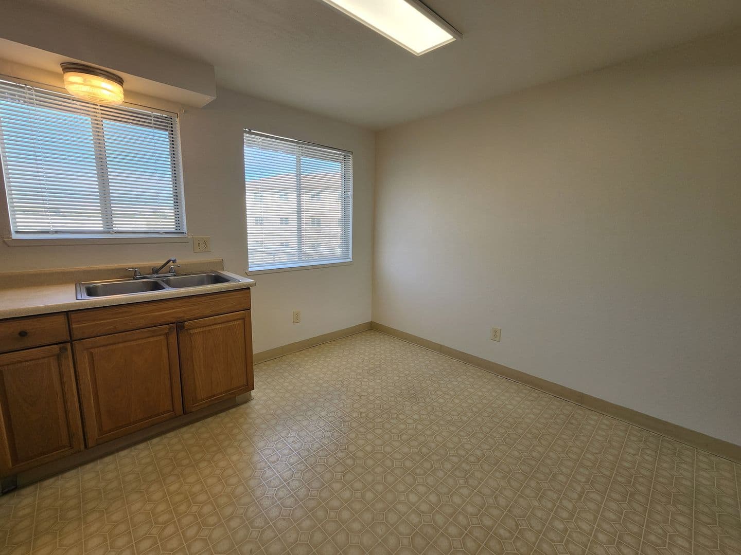 Carson City Apartment: 3508 Woodside Dr.
