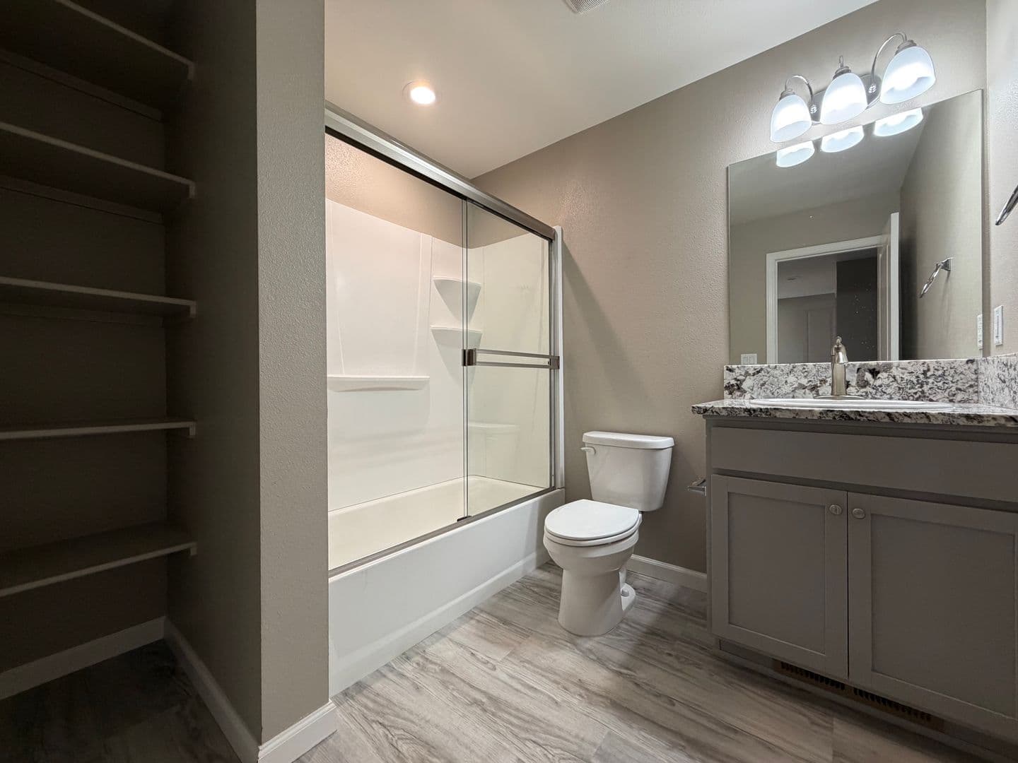 Fernley Apartment: 785 Starlite Drive