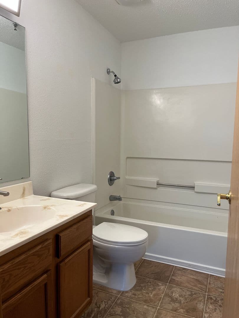 Duluth Apartment: 730 E 2nd St