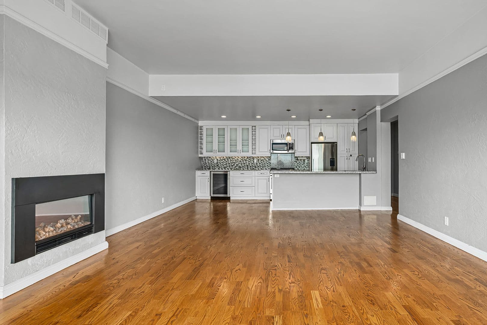 Sausalito Condo: 80 Lincoln Dr., #2C