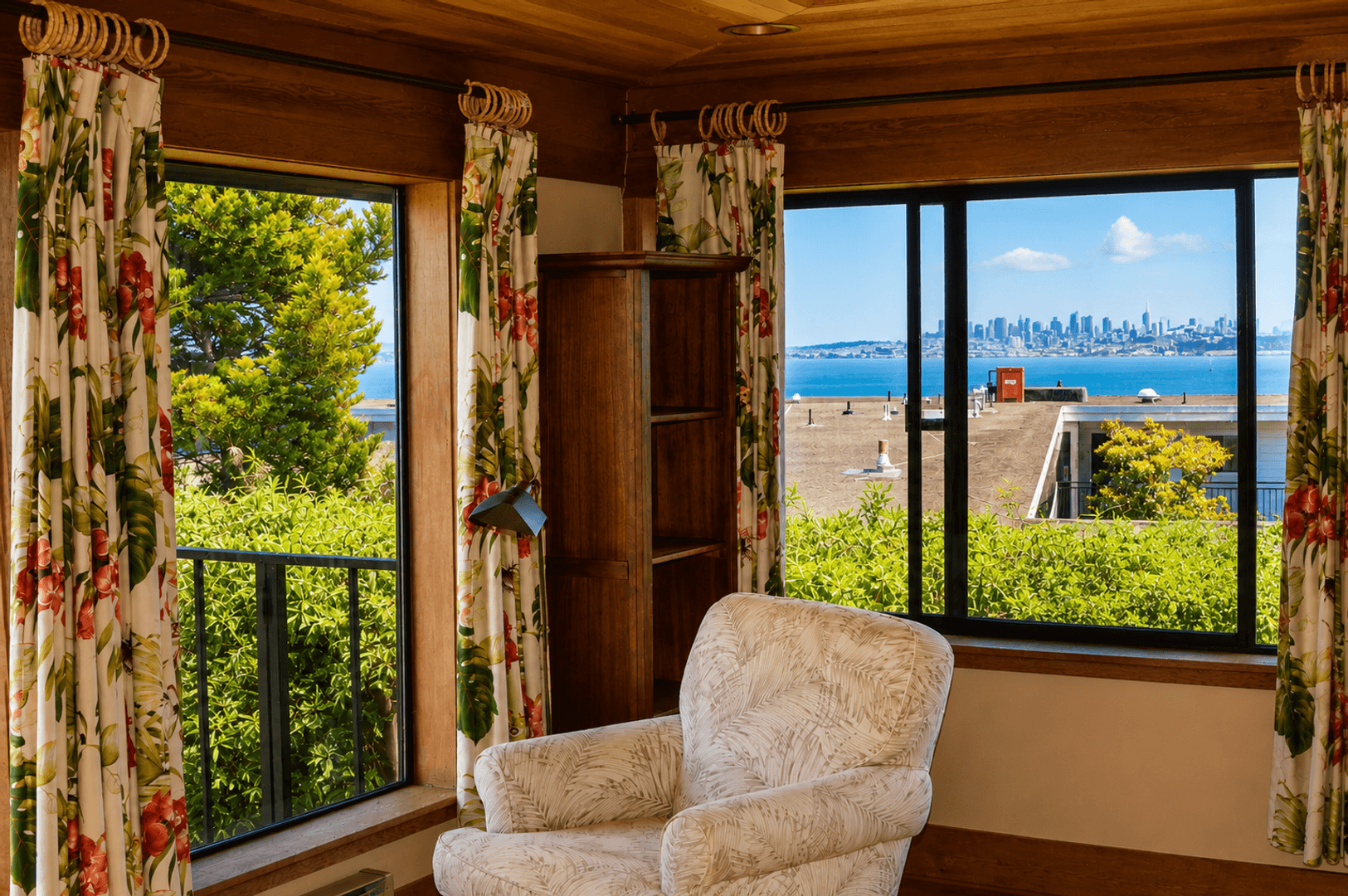 Sausalito House: 140 Bulkley Ave.