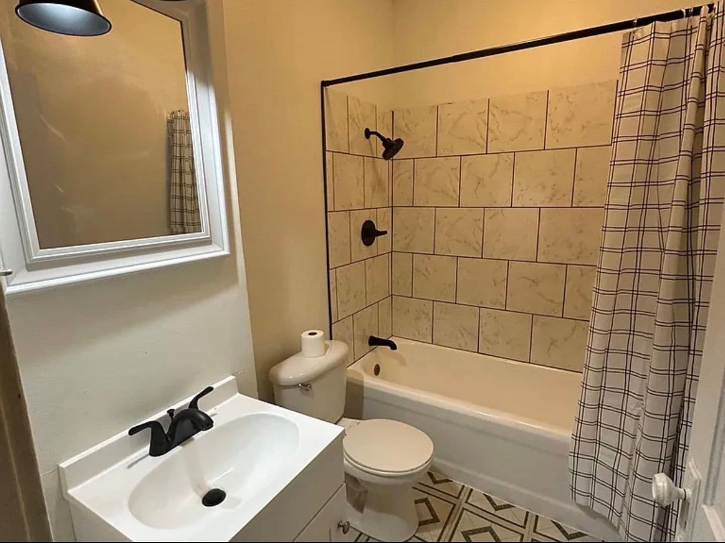 Charleston Apartment: 408 Nancy Street