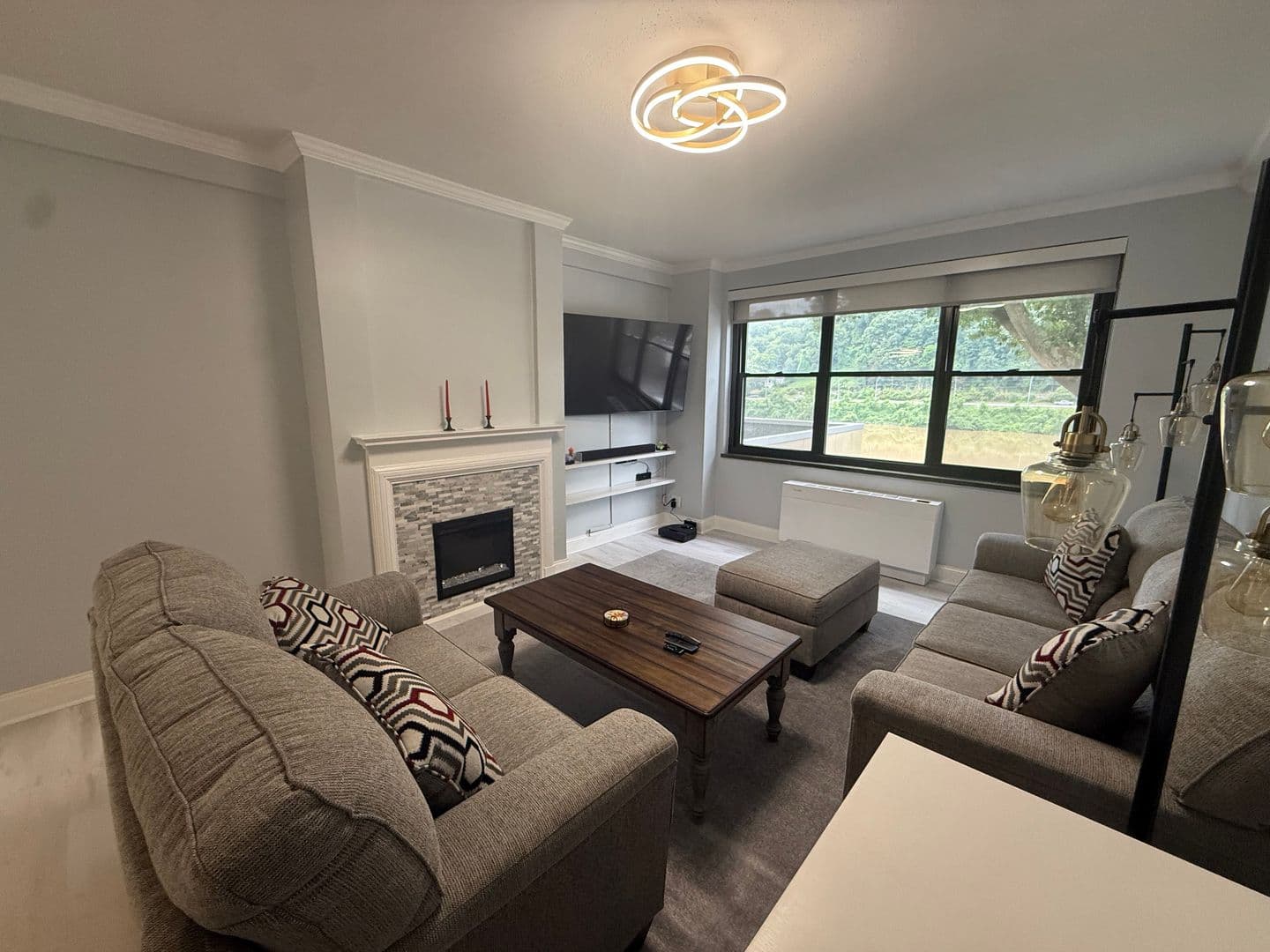Charleston Apartment: 1108 Kanawha Blvd E Unit 205