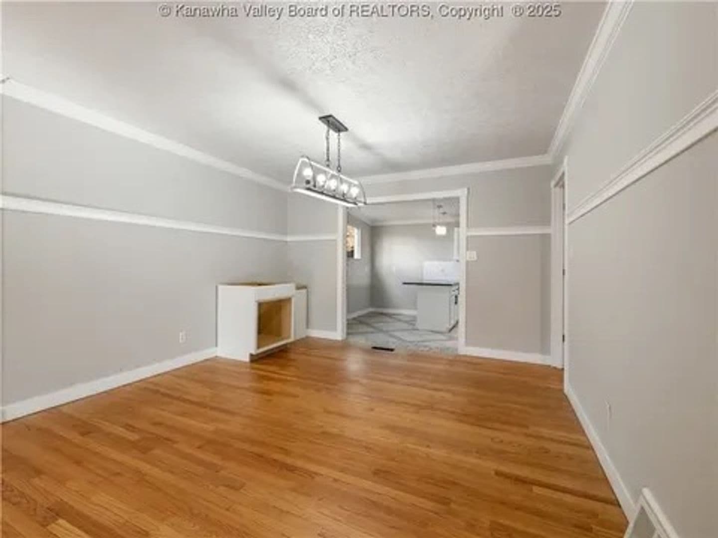 Charleston House: 1501 Knob Rd