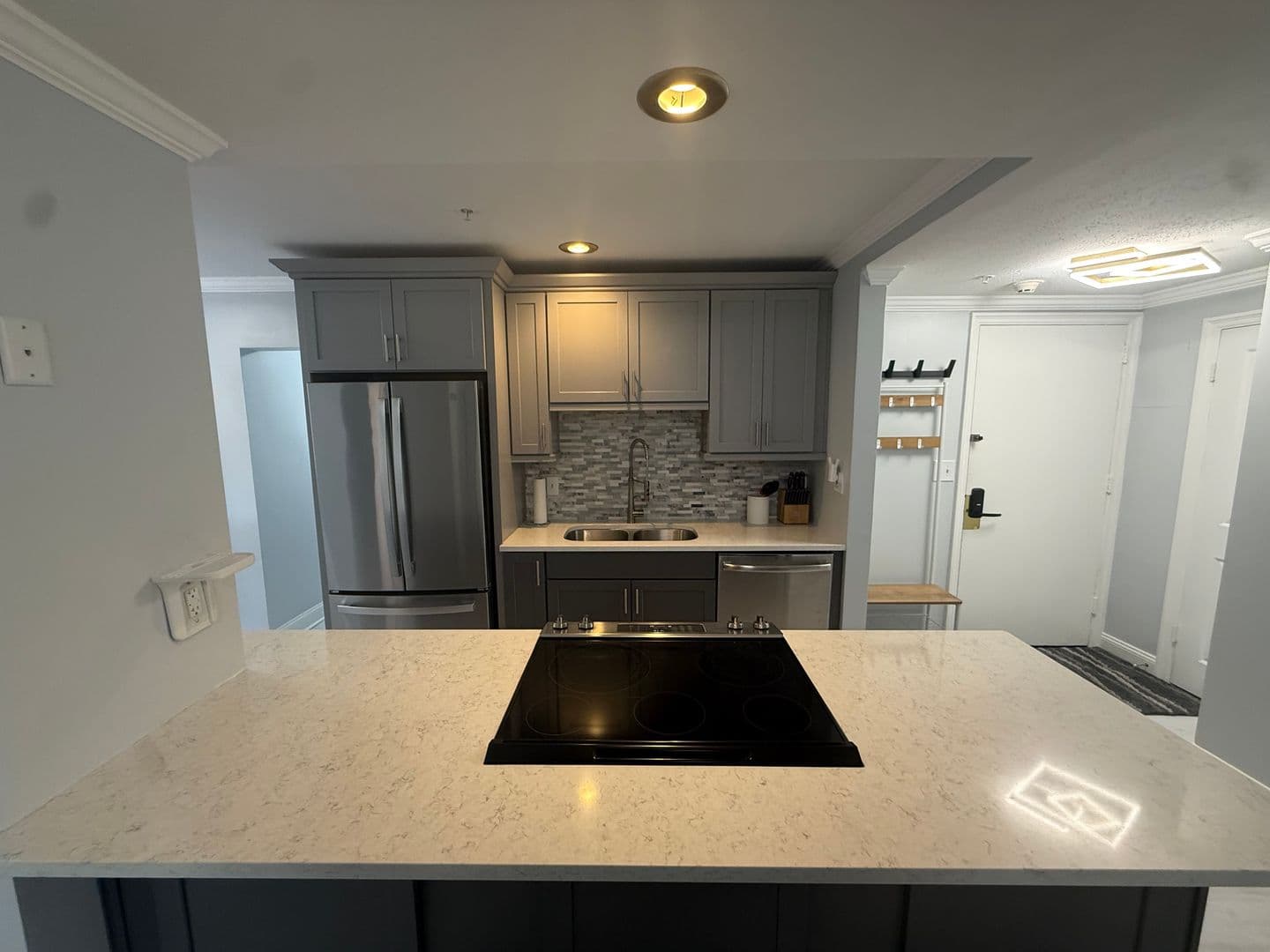 Charleston Apartment: 1108 Kanawha Blvd E Unit 205