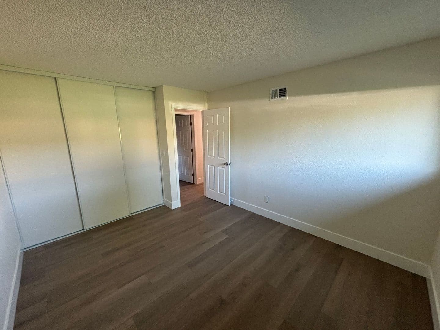 Garden Grove Apartment: 12101 Laguna St
