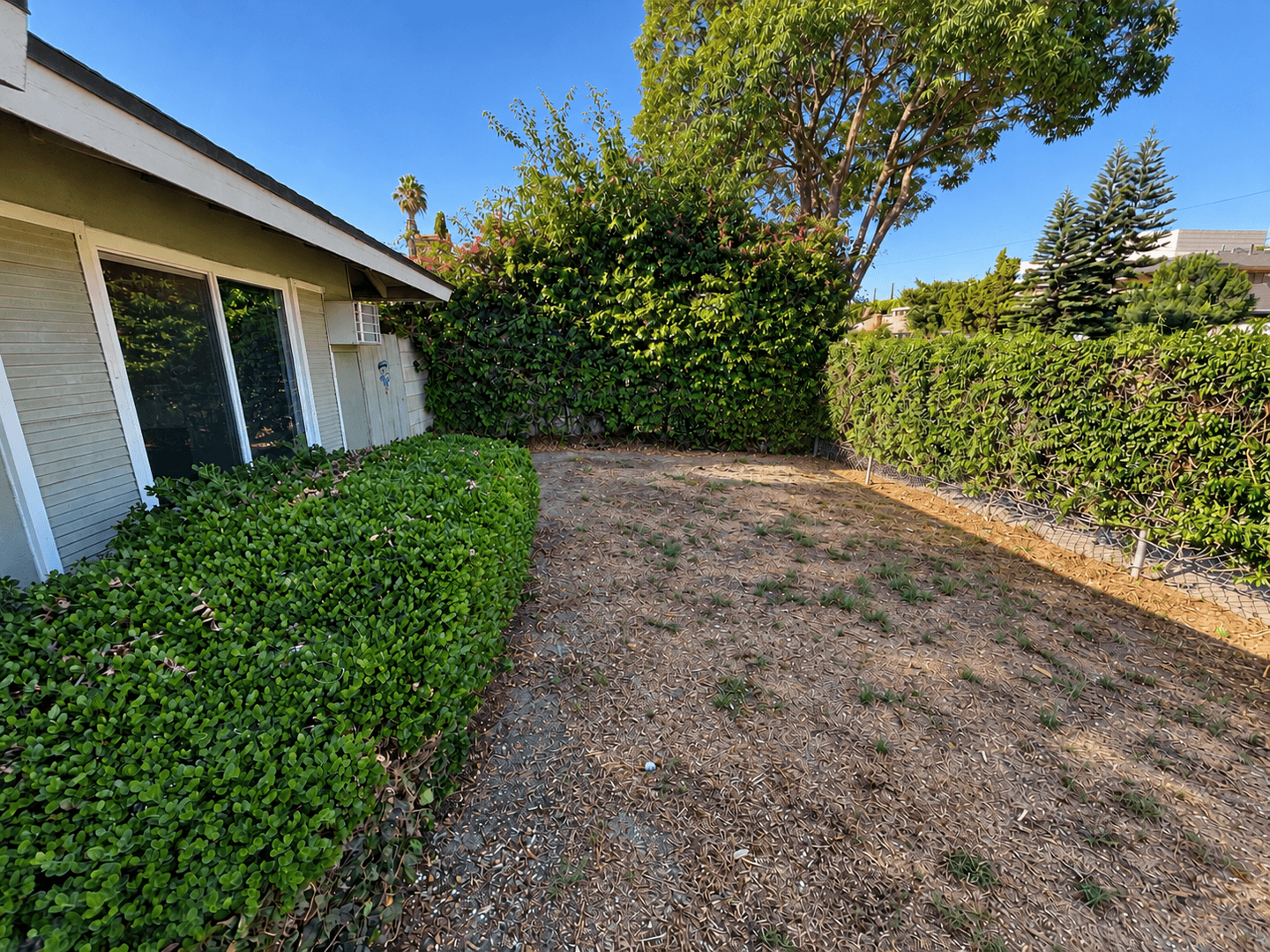 Garden Grove Apartment: 12101 Laguna St