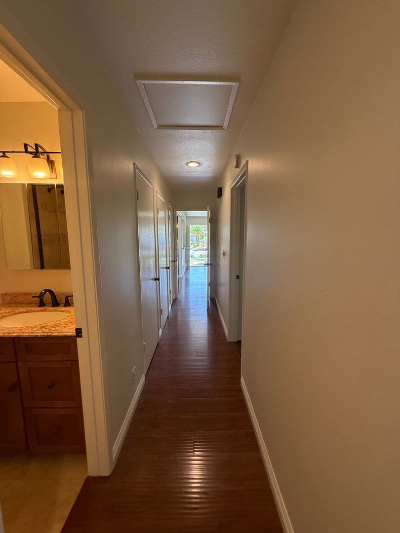 Costa Mesa House: 3017 Cleveland Ave