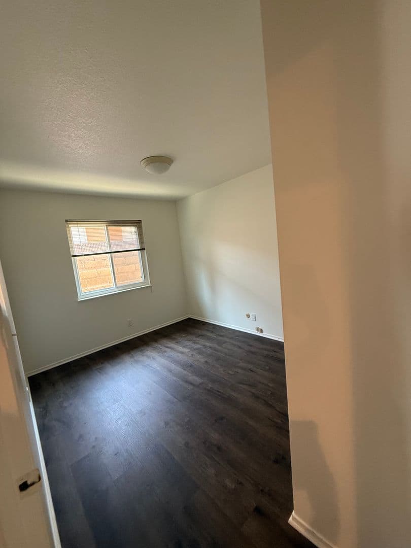 Costa Mesa House: 3017 Cleveland Ave