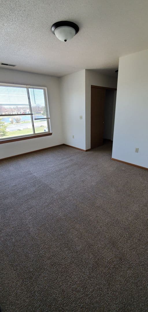 Germantown Apartment: N113 W16941 Murillo Dr.
