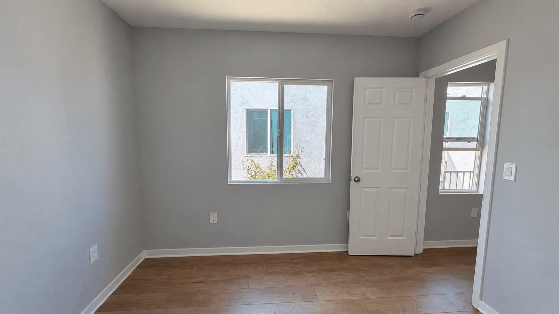 Los Angeles Apartment: 2035 W Martin Luther King Jr. Blvd