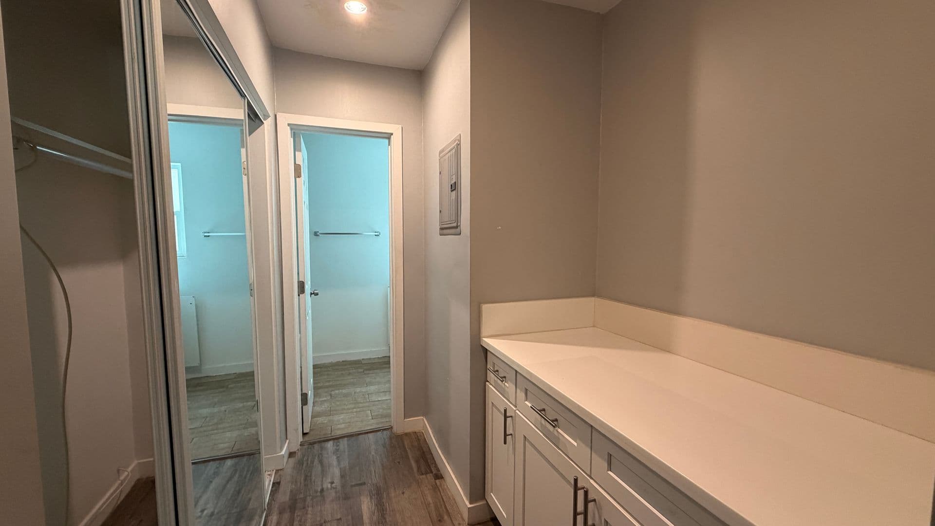 Los Angeles Apartment: 3849 South Gibraltar Ave.
