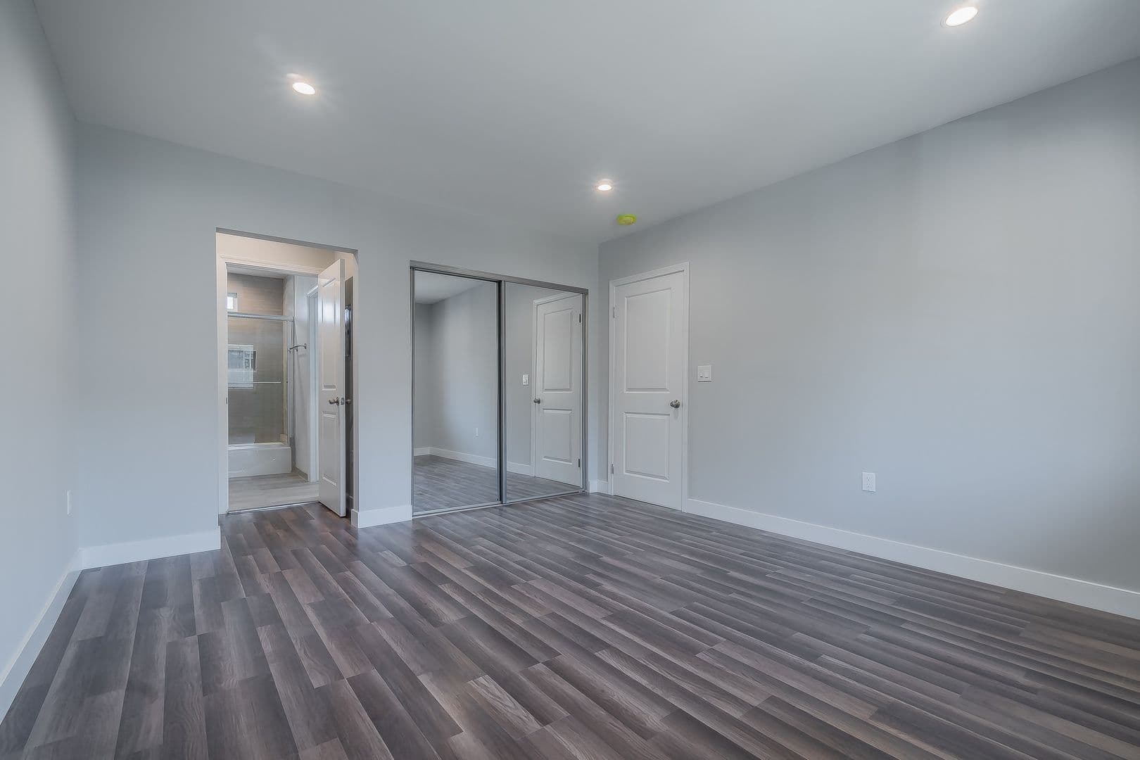 Los Angeles Apartment: 4148 Lockland Pl.