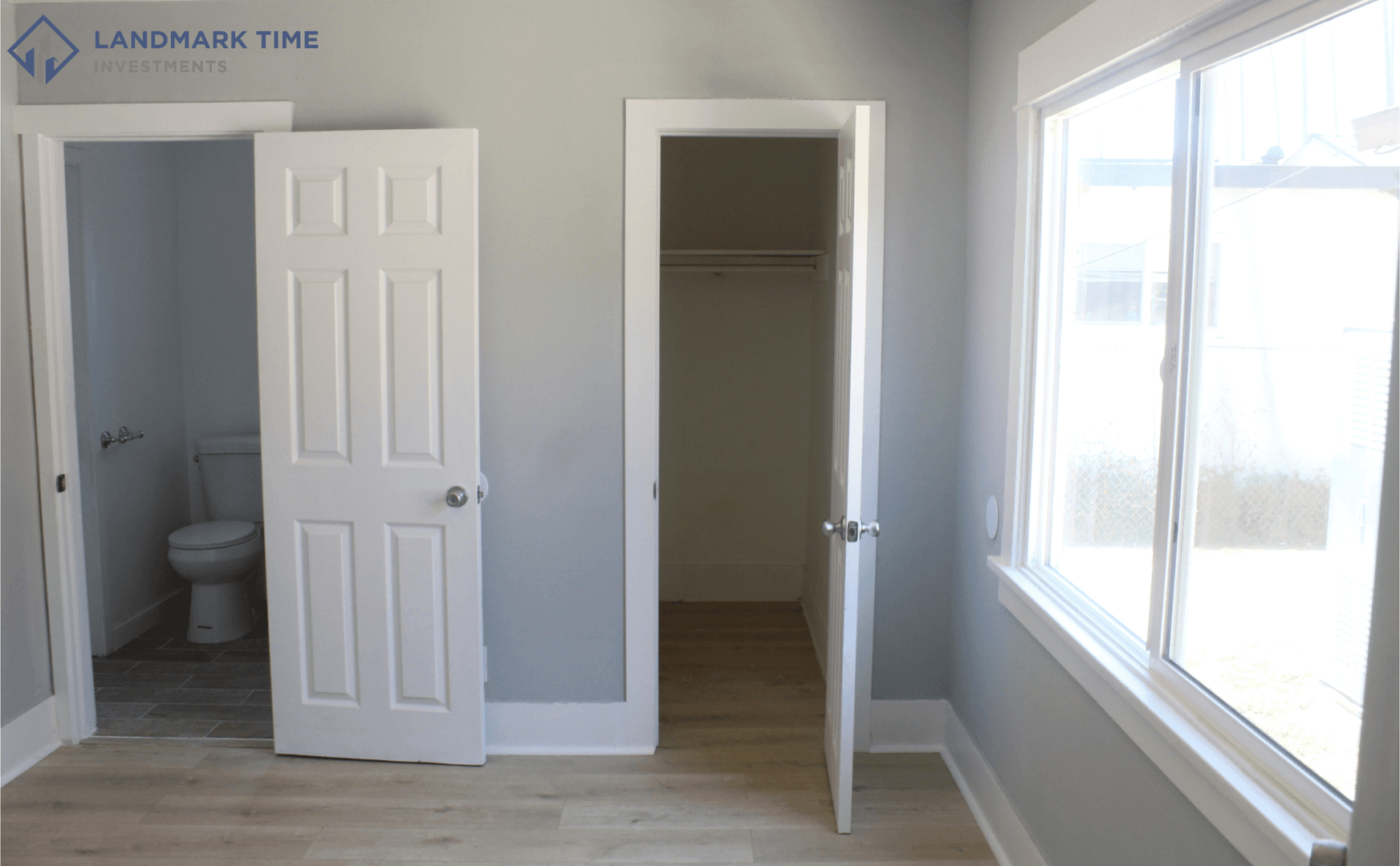 Los Angeles Apartment: 1070-1076 W 56th St.