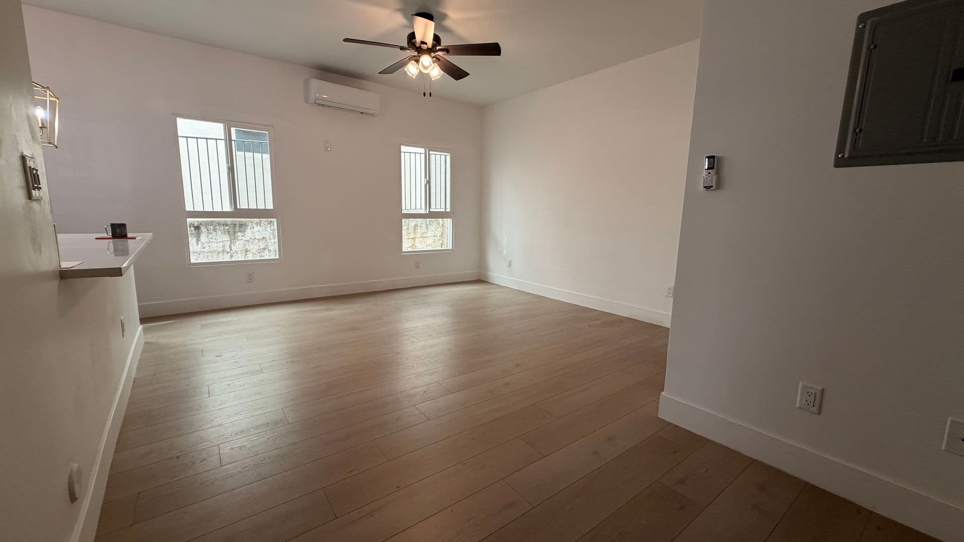 Los Angeles Apartment: 1926 N. Whitley Avenue