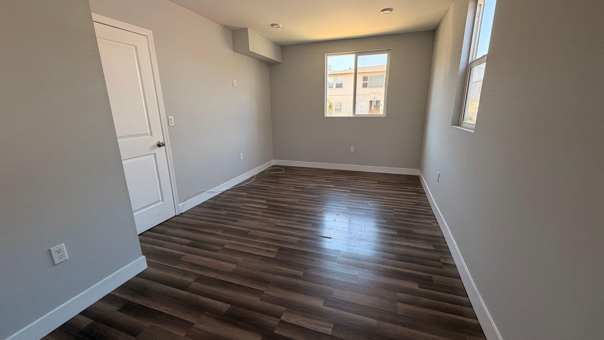Los Angeles Apartment: 4148 Lockland Pl.